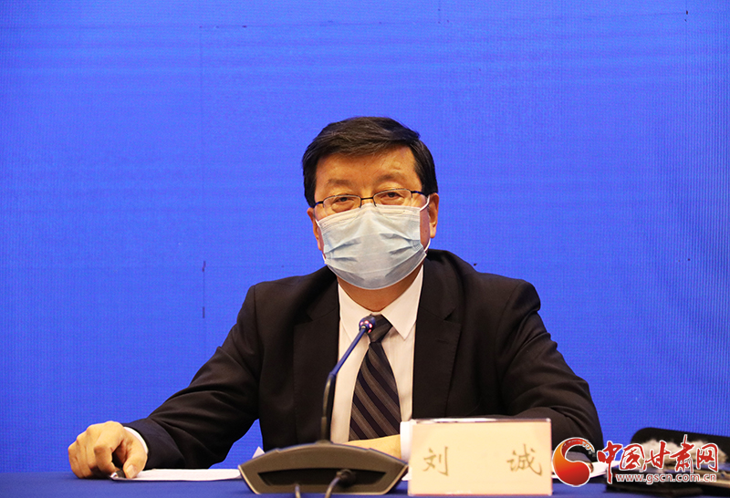 甘肅省人社廳：落實落細(xì)“四個確?！贝胧?實現(xiàn)貧困人口基本養(yǎng)老保險全覆蓋（圖）