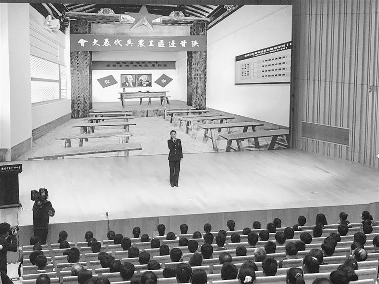 蘭州市開展“學(xué)黨史、頌黨恩、跟黨走”紅色文化進(jìn)校園活動