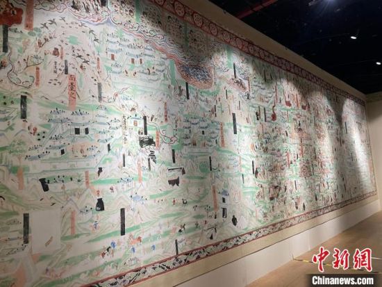 圖為展覽現(xiàn)場?！〗瓧顭?攝